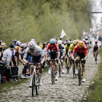 VIP Cycling Tour - Paris-Roubaix Guided Experience - 2025