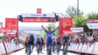 France bike tours VIP Podium Day Challenge : Ride a Stage like a Pro 1 Night - Vuelta 2025